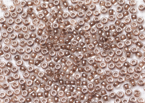 Бисер Япония круглый 11/0 10г 1071 кристалл/античная слива, окрашенный изнутри